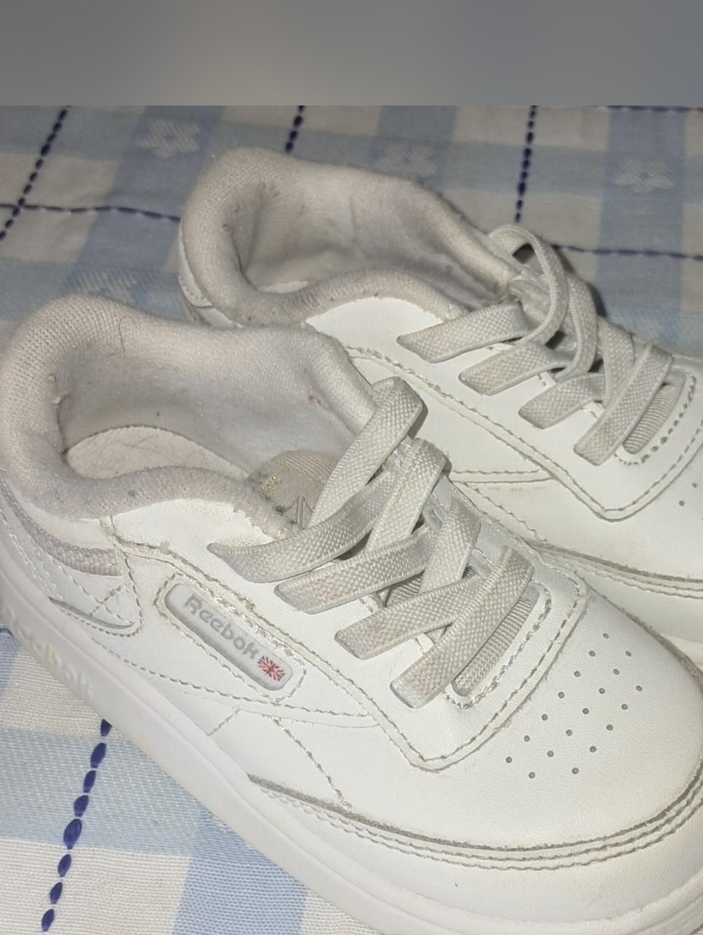 Reebok Kids White Low-Top Lace Sneakers Size 6.5